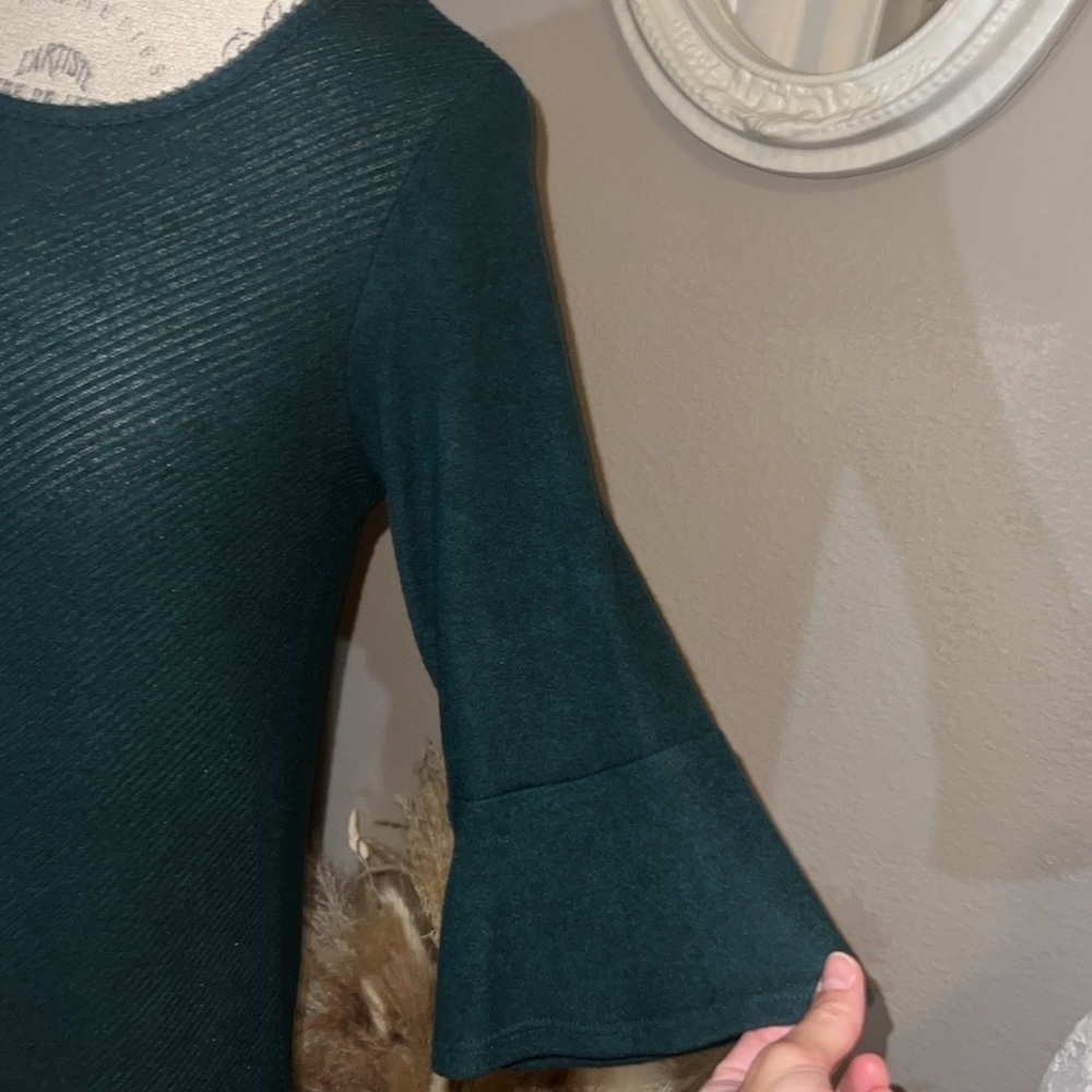 Apt 9 emerald dark green longsleeve flared sleeves ribbed lightweight sweater  M - Picture 5 of 13